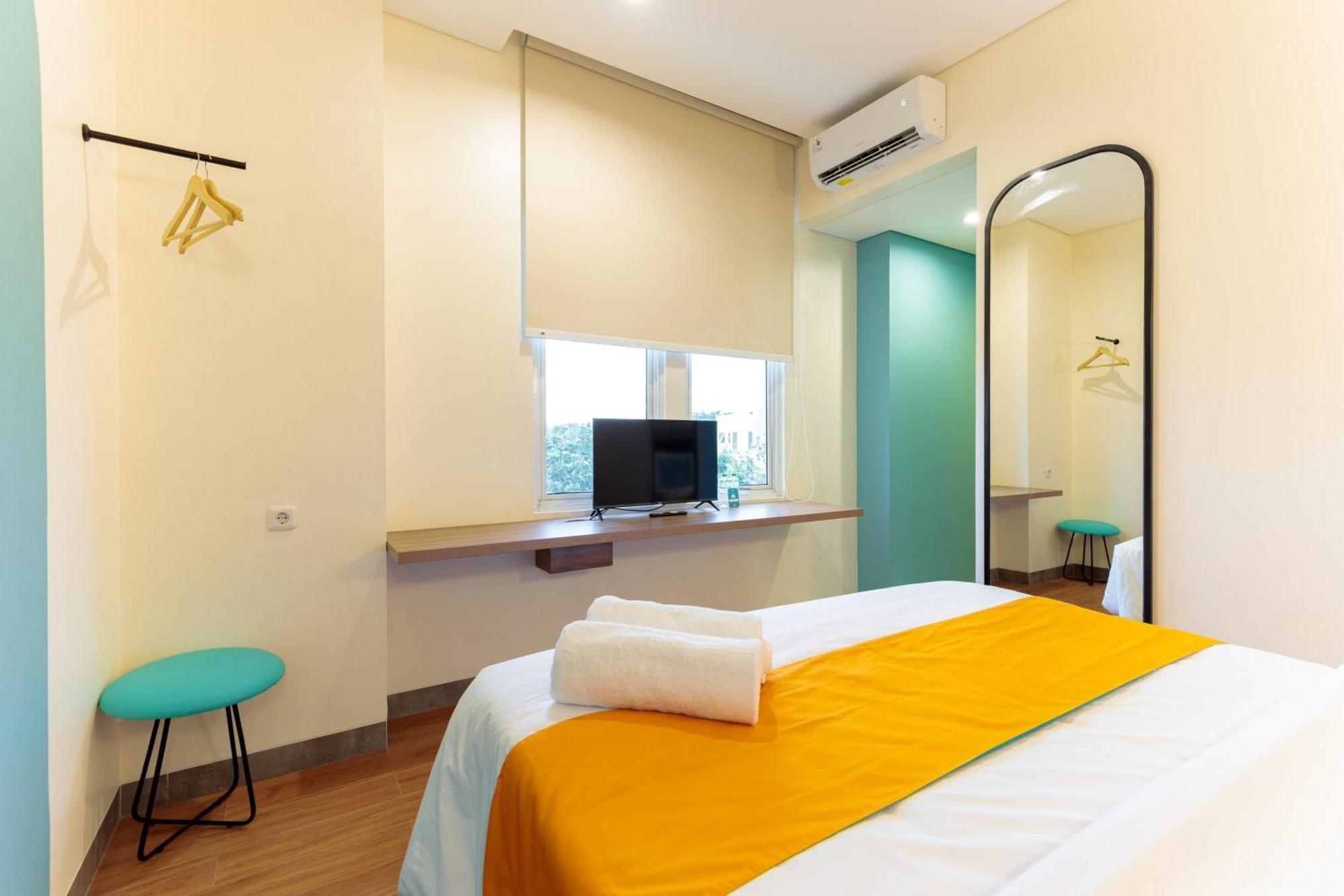 Sans Hotel Kelapa Gading Джакарта Екстериор снимка